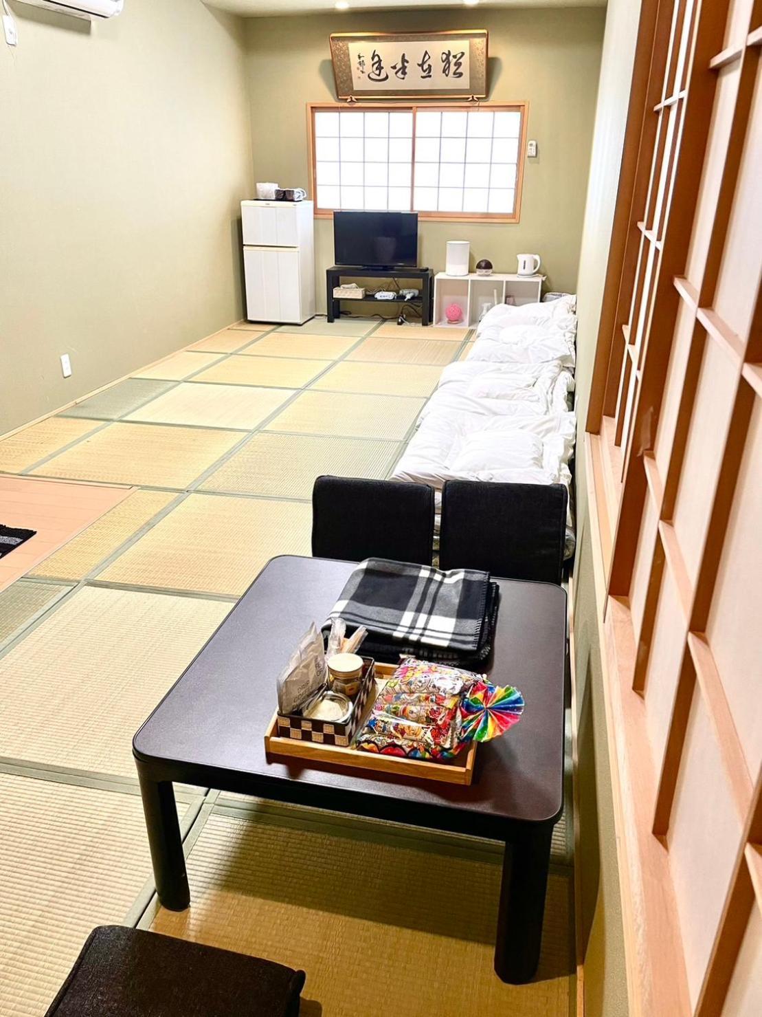Wafu Ryokan Uehonmachi Осака Екстер'єр фото