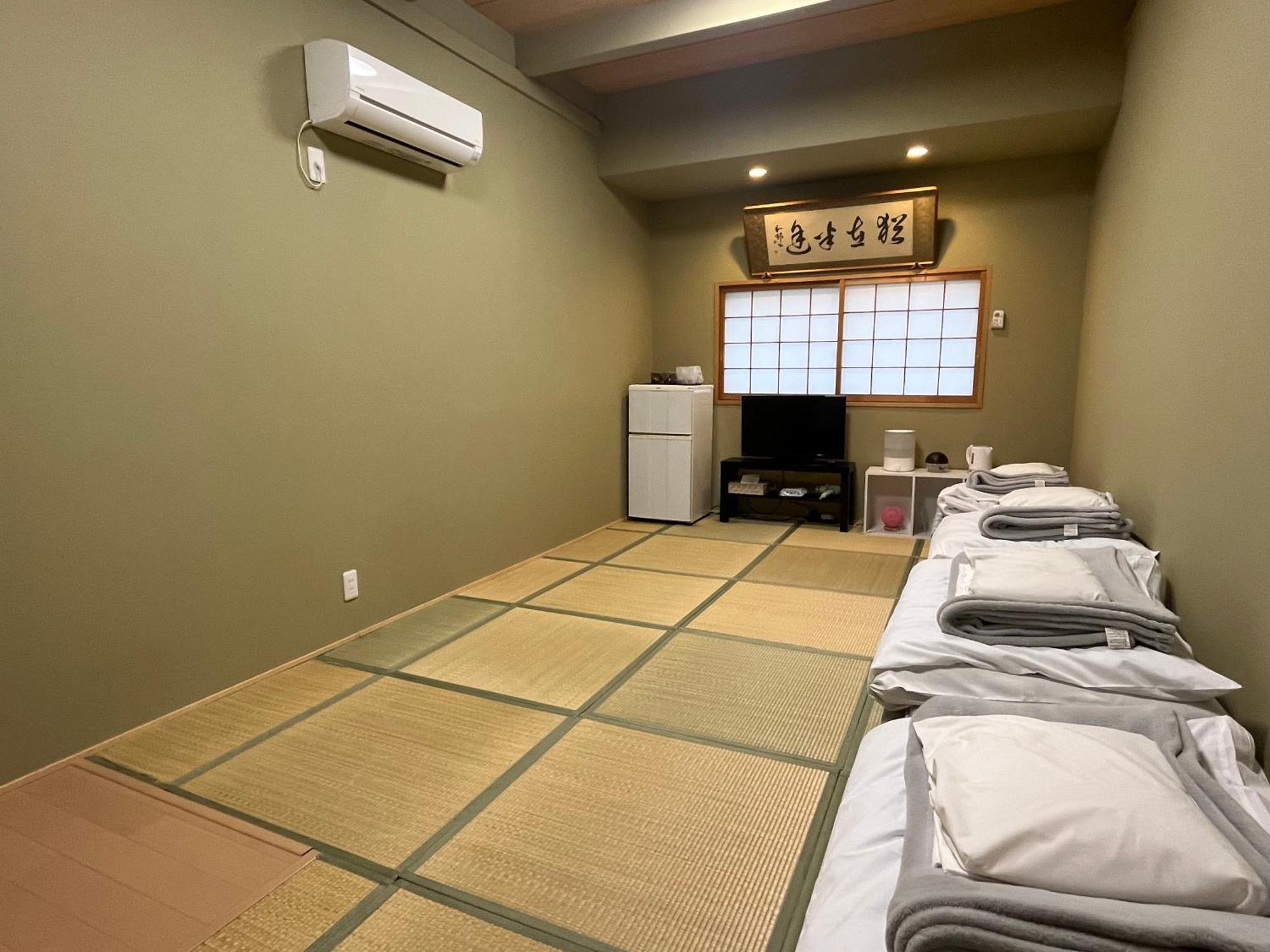 Wafu Ryokan Uehonmachi Осака Екстер'єр фото