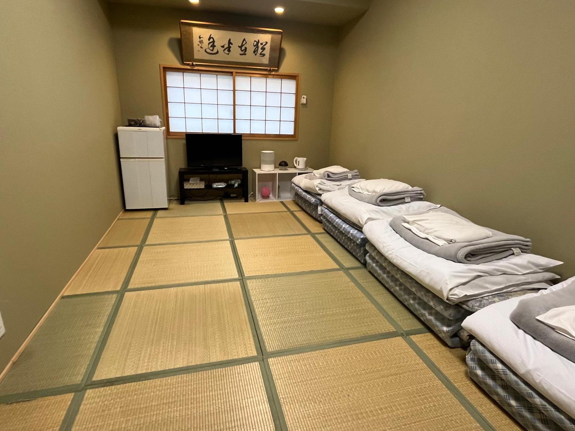 Wafu Ryokan Uehonmachi Осака Екстер'єр фото