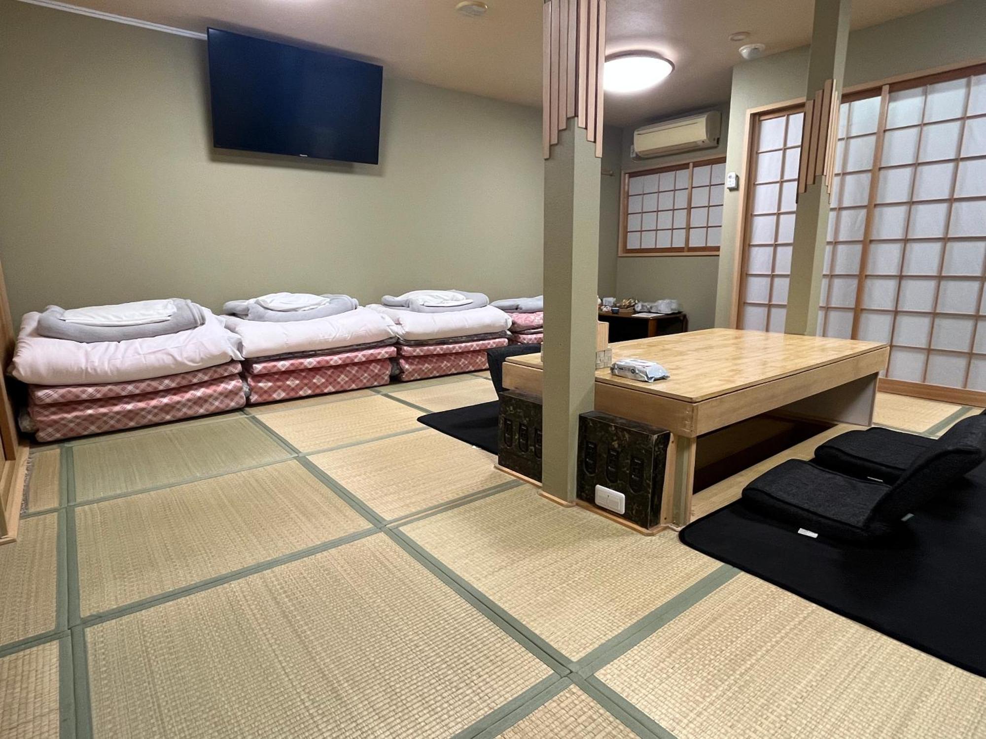 Wafu Ryokan Uehonmachi Осака Екстер'єр фото