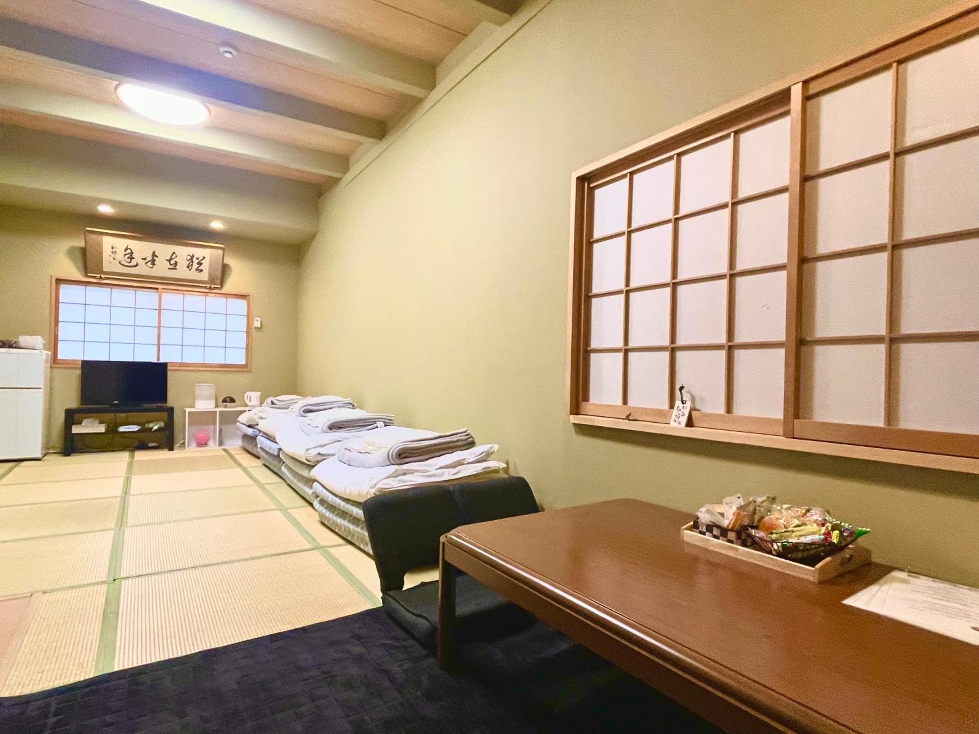 Wafu Ryokan Uehonmachi Осака Екстер'єр фото